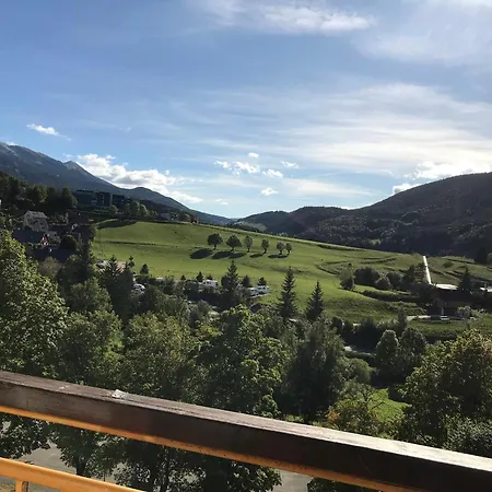 2p Avec Balcon, Vue Montagnes Et Parc, - Fr-1-515-45 아파트
